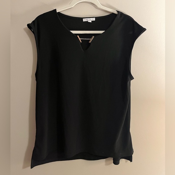 89th & Madison black silk sleeveless v neck gold embellishment blouse size large - Picture 1 of 10